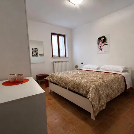 公寓 La Dimora Di Sandra Montefalco, Casa Tra Gli Ulivi A