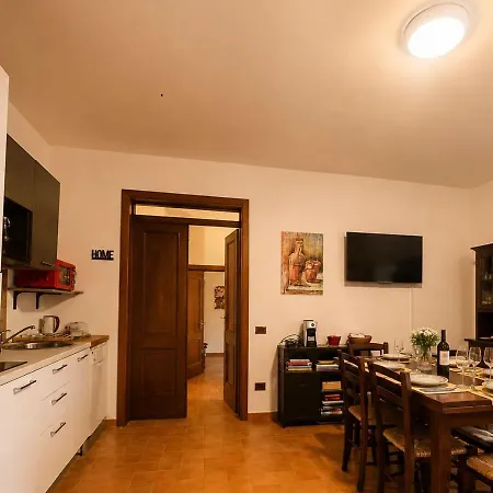 公寓 La Dimora Di Sandra Montefalco, Casa Tra Gli Ulivi A *