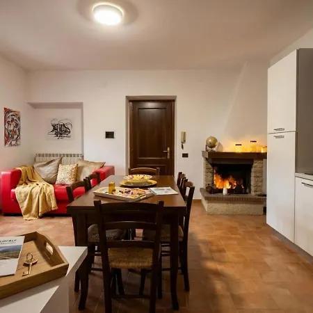 公寓 La Dimora Di Sandra Montefalco, Casa Tra Gli Ulivi A 蒙特法尔科