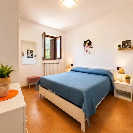 公寓 La Dimora Di Sandra Montefalco, Casa Tra Gli Ulivi A *