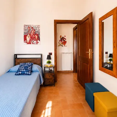 La Dimora Di Sandra Montefalco, Casa Tra Gli Ulivi A