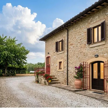 公寓 La Dimora Di Sandra Montefalco, Casa Tra Gli Ulivi A 蒙特法尔科