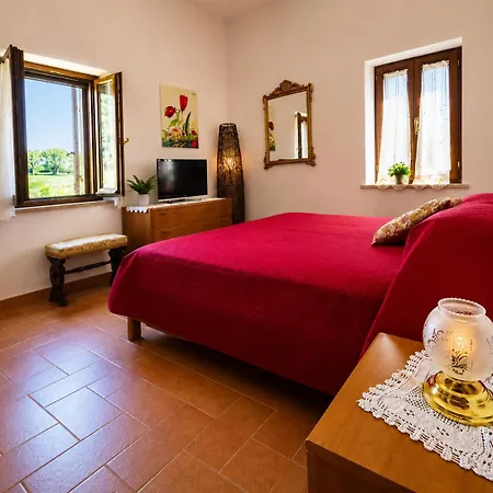 La Dimora Di Sandra Montefalco, Casa Tra Gli Ulivi A Montefalco