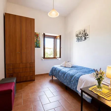 La Dimora Di Sandra Montefalco, Casa Tra Gli Ulivi A *