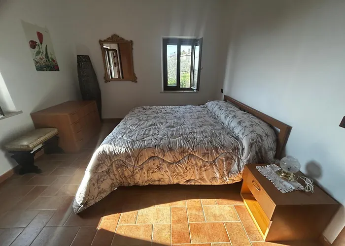 Apartment La Dimora Di Sandra In Umbria A Montefalco